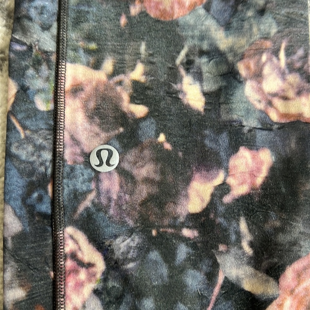 Lululemon Speed Up Tight Leggings Frosted Rose Multi Sz 6‎ - Picture 6 of 10